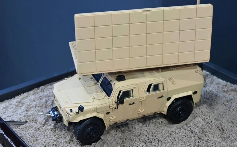 Sistema chinês de micro-ondas apresenta nova defesa contra enxames de drones