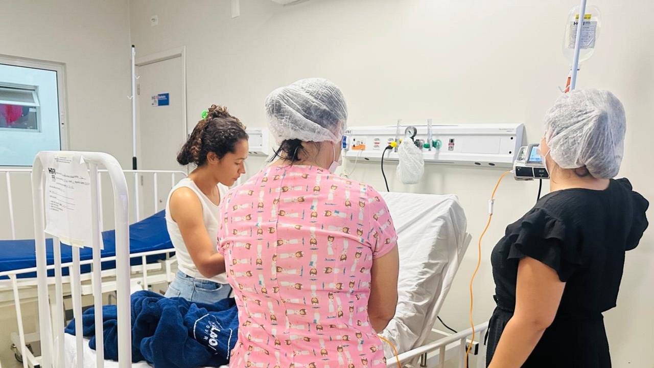 Saúde mental de profissionais da pediatria exige atenção, alerta psicóloga do HRPI