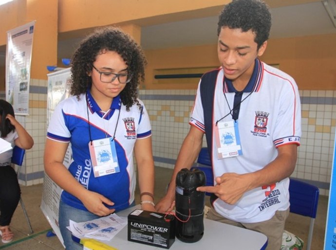 Estudantes participam da Feira de Ciências da Rede Estadual em São Miguel
