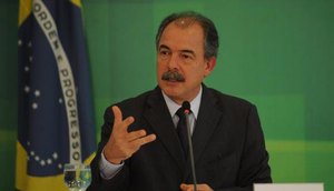 Mercadante: governo avaliará se houve reajuste abusivo em matrículas feitas com recursos do Fies Jos