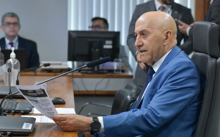 Combate à violência contra a mulher deve começar na escola, defende Confúcio