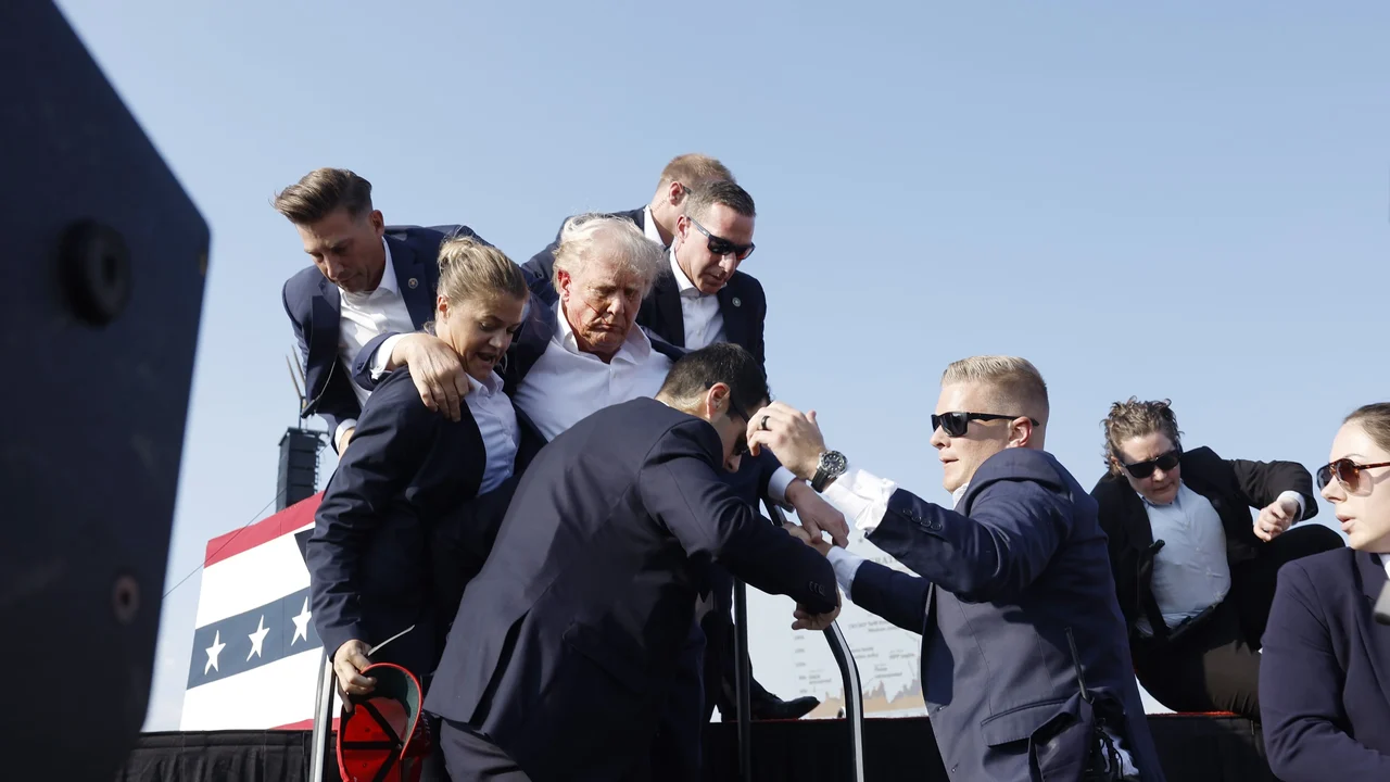 Serviço Secreto não revistou área de onde atirador disparou contra Trump em comício, diz fonte
