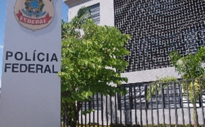 PF prende dois suspeitos em operação contra pornografia infantil em Alagoas