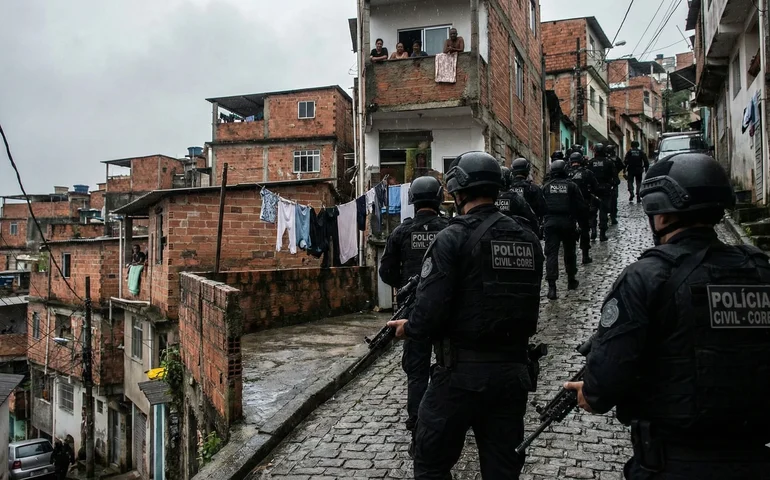 Criminoso que matou marido de juíza e agente da Core é morto pela polícia na Ladeira dos Tabajaras, na Zona Sul do Rio