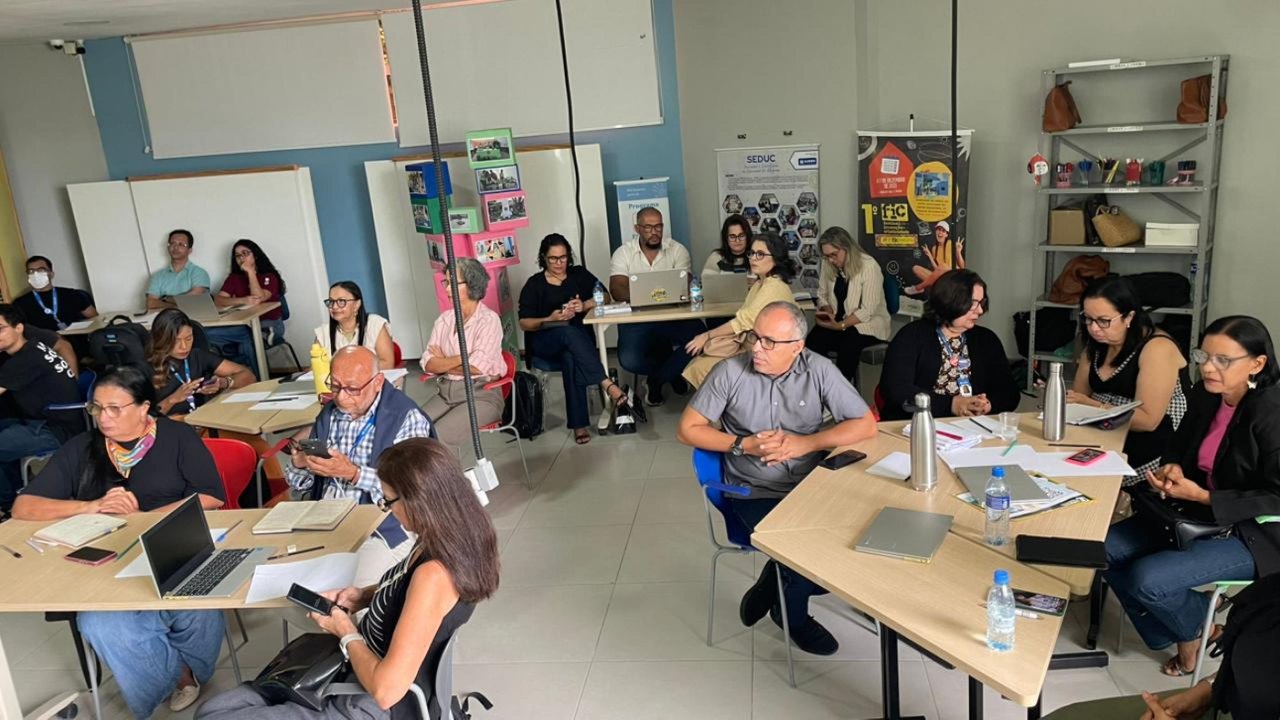 Seduc realiza formação sobre aprendizagem criativa para educadores da rede estadual