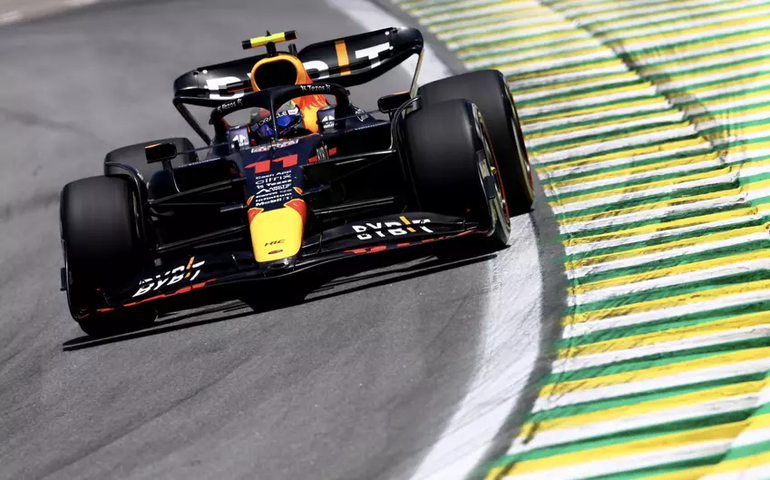 Red Bull garante que Verstappen apoiará Pérez na luta pelo vice da Fórmula 1
