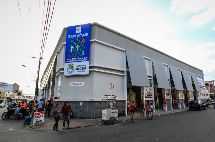 Shopping Popular e Mercado de Jaraguá fecham na segunda