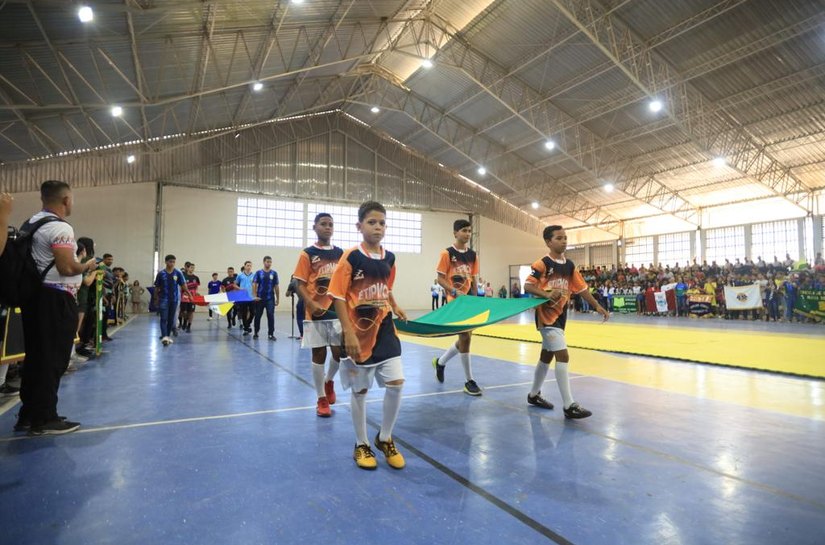 Com ginásio lotado, Prefeitura realiza a abertura da 23ª edição dos Jogos Escolares de Arapiraca