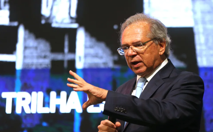 Paulo Guedes afirma que Brasil inicia longo ciclo de crescimento