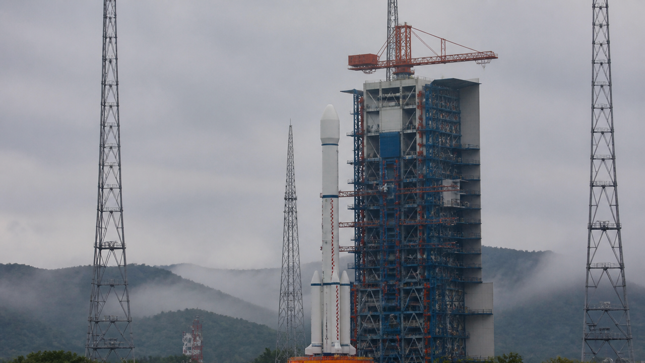 China adia lançamento de missão lunar