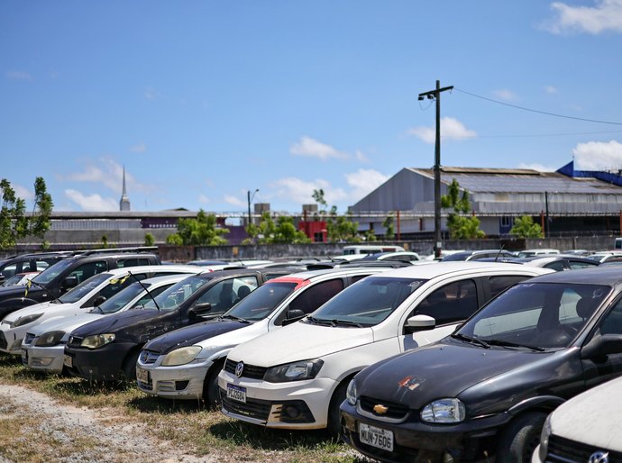 Detran Alagoas promove leilão com 613 veículos conservados