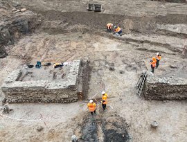 Banho romano privado excepcional é encontrado na torre de palácio imperial na Sérvia