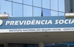 Servidores do INSS entram em greve