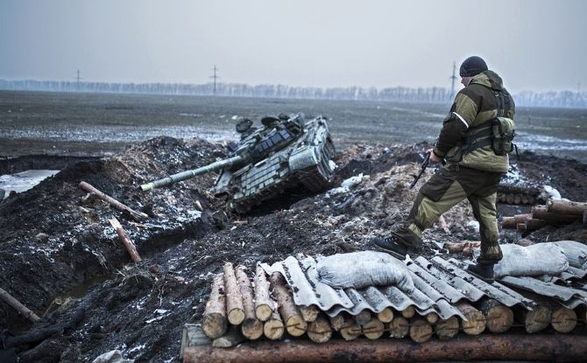 Ucrânia: combates se intensificam antes de reunião de paz