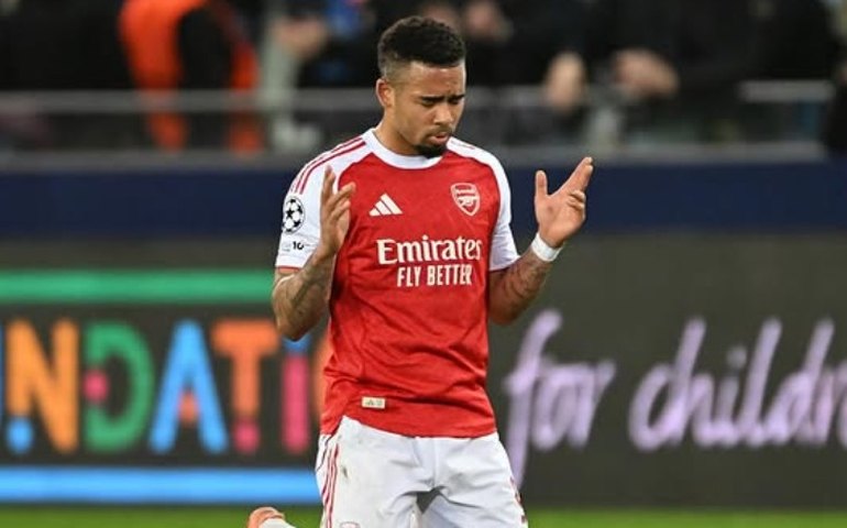 Gabriel Jesus e Martinelli brilham e Arsenal avança à semifinal da Copa da Liga Inglesa