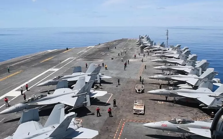 EUA irão enviar terceiro porta-aviões para Israel, diz mídia