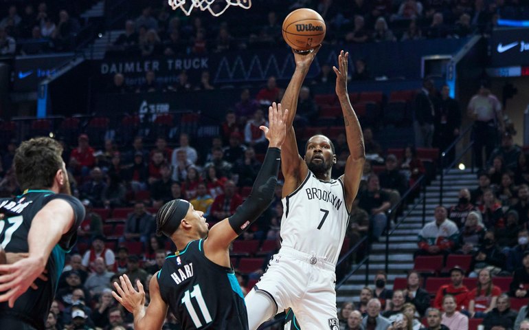 Kevin Durant faz 35 pontos na vitória do Brooklyn sobre o Portland na NBA