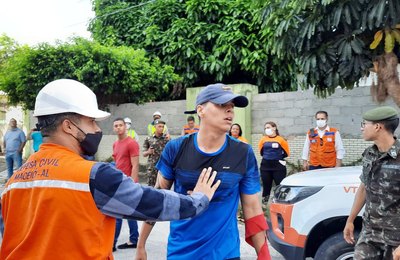 No período da tarde, simulado da Operação AL 2 evacua prédio no bairro Pinheiro