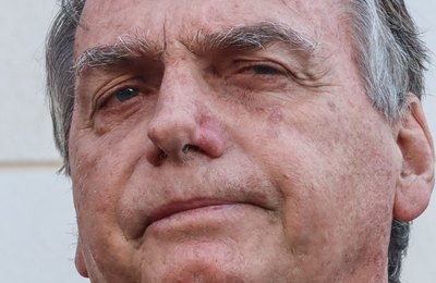 Jair Bolsonaro é condenado a indenizar jornalistas por danos morais
