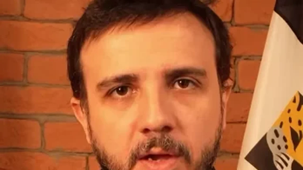 Renan Santos diz que mira eleitor de Flávio, nega ser outsider e critica Nikolas: 'Influencer de política'