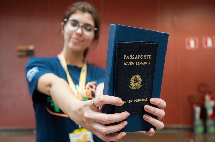 Jovem senadora que vai representar Alagoas em Brasília viaja neste domingo
