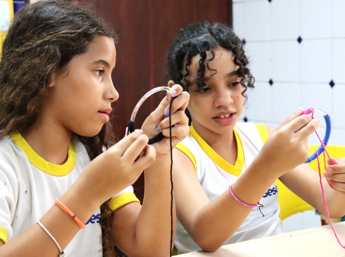 Arte na escola: alunos do Sesc Jaraguá recebem cursos de artes cênicas e visuais