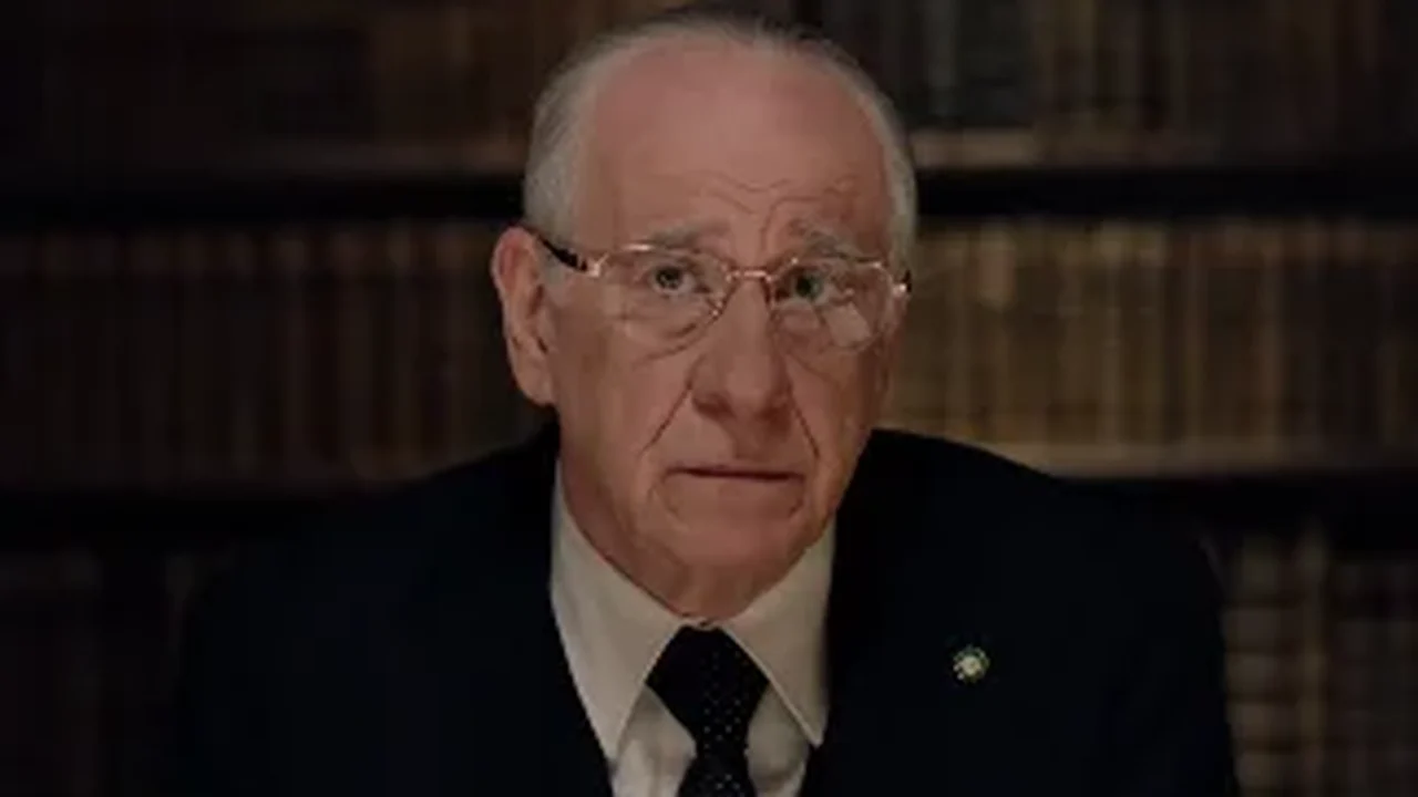 Em sua sétima produção em comum, Paolo Sorrentino dirige Toni Servillo em 'A graça', que estreia no Brasil