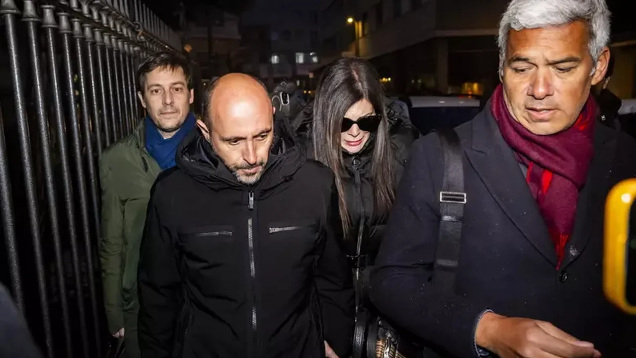 Dono de bar incendiado na Suíça é preso após interrogatório de 6h30
