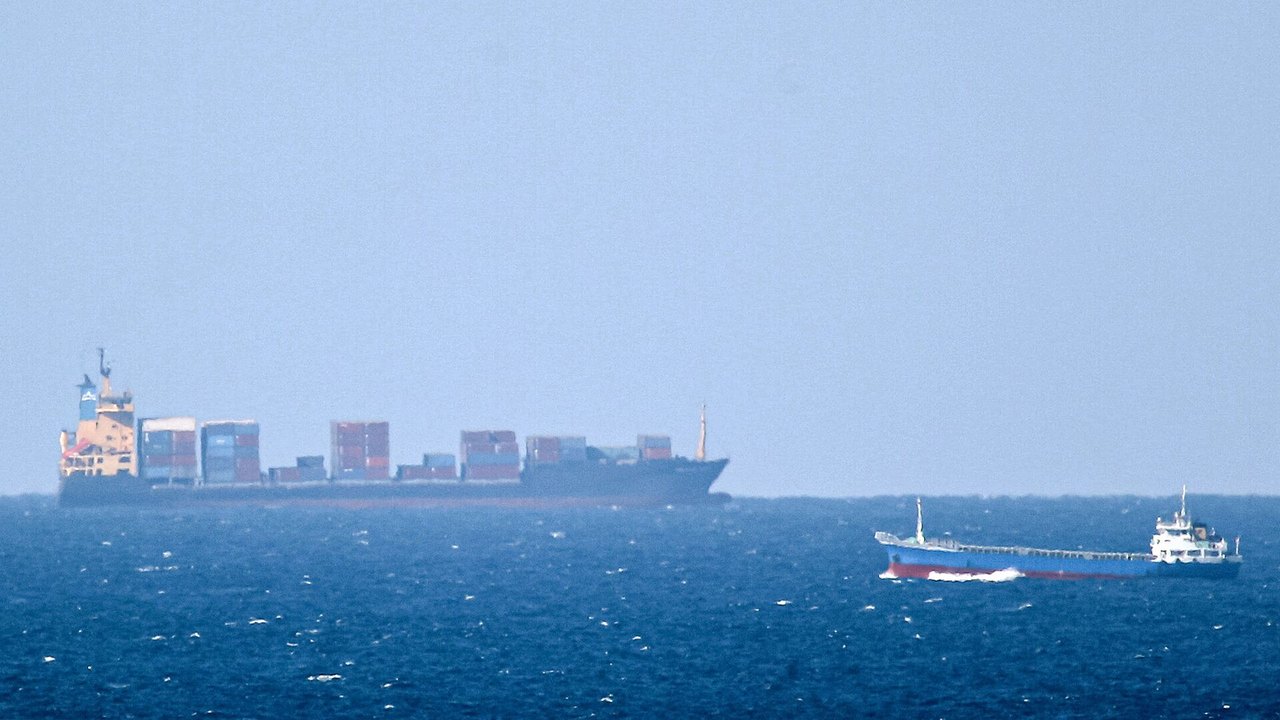 Mídia: proposta de Trump para Gaza põe em risco futuro do transporte marítimo pelo mar Vermelho