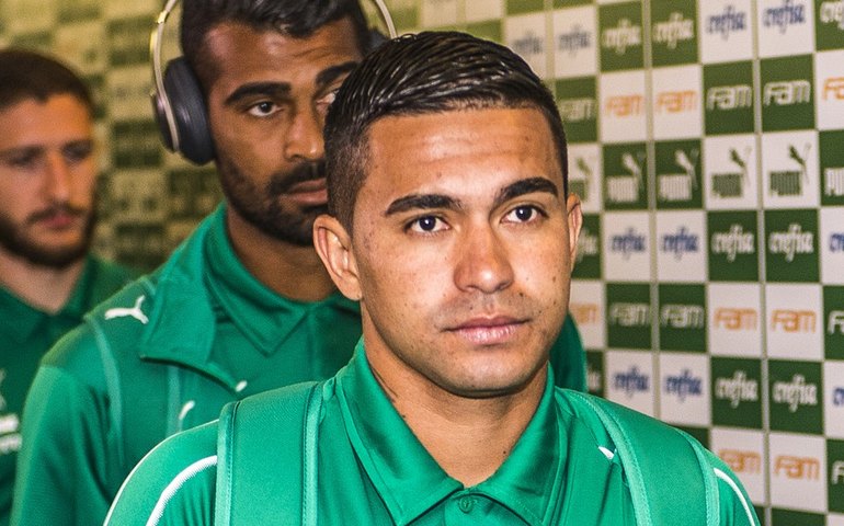 Ex-mulher acusa atacante Dudu, do Palmeiras, de agressão; jogador nega