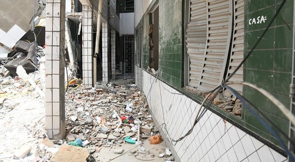 Após explosão e desabamento de residencial, famílias desalojadas irão receber aluguel social em Aracaju