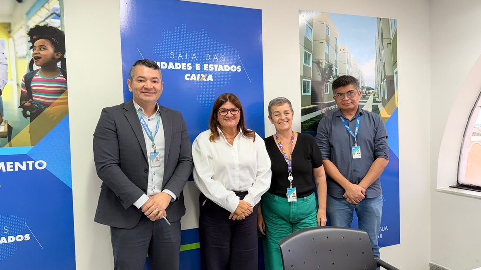 Prefeita Ziane Costa cumpre agenda em Maceió para tratar de habitação e convênios para Delmiro