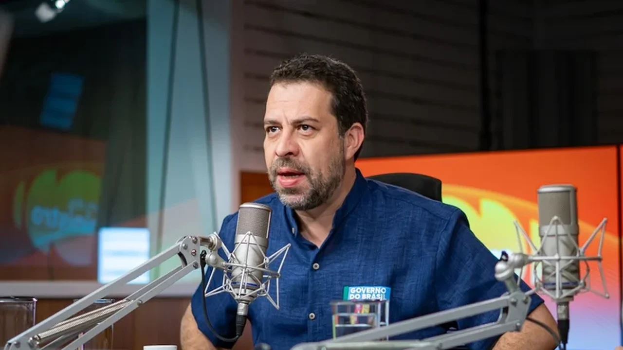 “Vamos insistir para que haja uma lei que defenda os trabalhadores de aplicativos”, destaca Guilherme Boulos