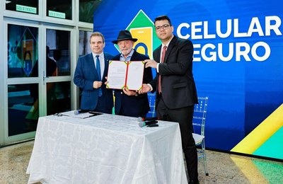 “Muita coisa vai mudar se ousarem roubar um celular daqui para frente”, diz Lula no lançamento da nova fase do Celular Seguro