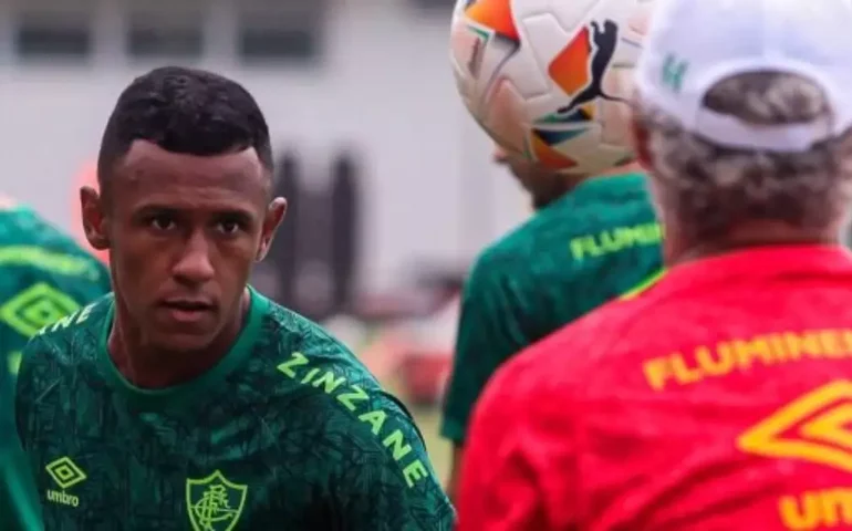 Marquinhos, do Fluminense, diz que 'chuva atrapalhou' atuação em derrota para o Bahia