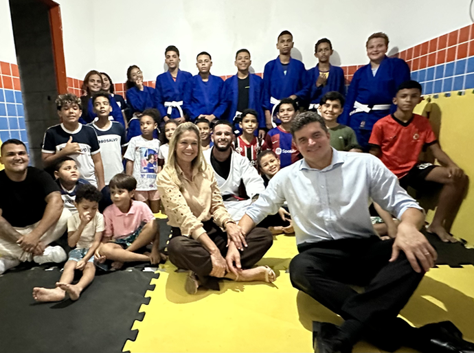 Esporte e Cidadania: Rui Palmeira reforça apoio a projeto de Jiu-Jitsu no Jacintinho