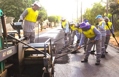 Prefeitura de Arapiraca inicia pavimentação de 55 ruas no Bonsucesso, Planalto e Massaranduba