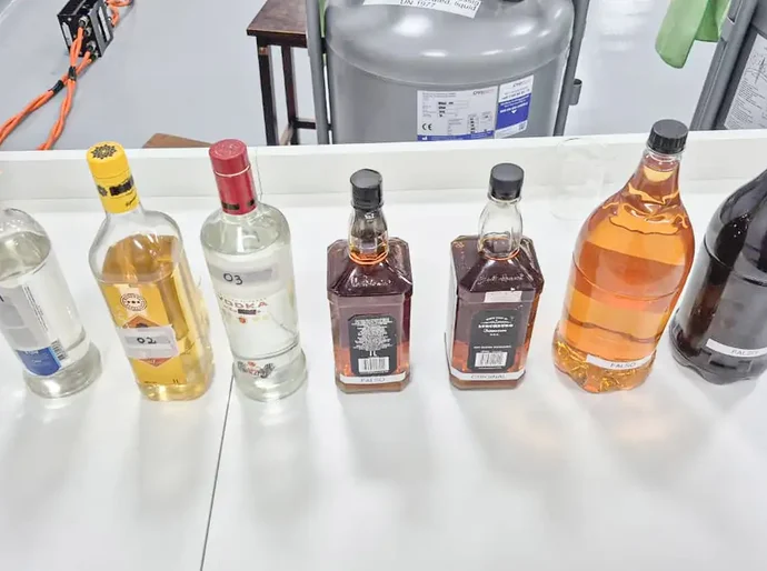 Metanol: Entenda como é feita a análise de bebidas adulteradas