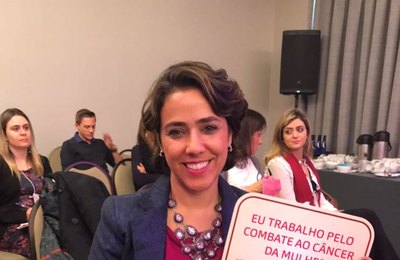 Conferência nacional discute enfrentamento ao câncer de mama