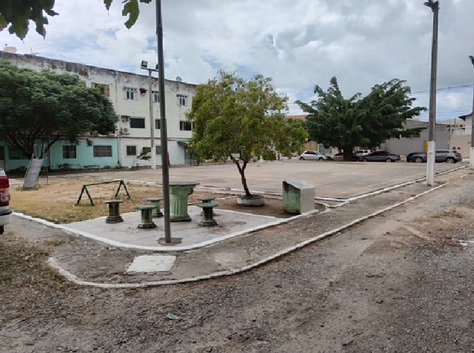 Vereador Aldo Loureiro solicita melhorias para a praça Padre Cícero, no bairro do Clima Bom