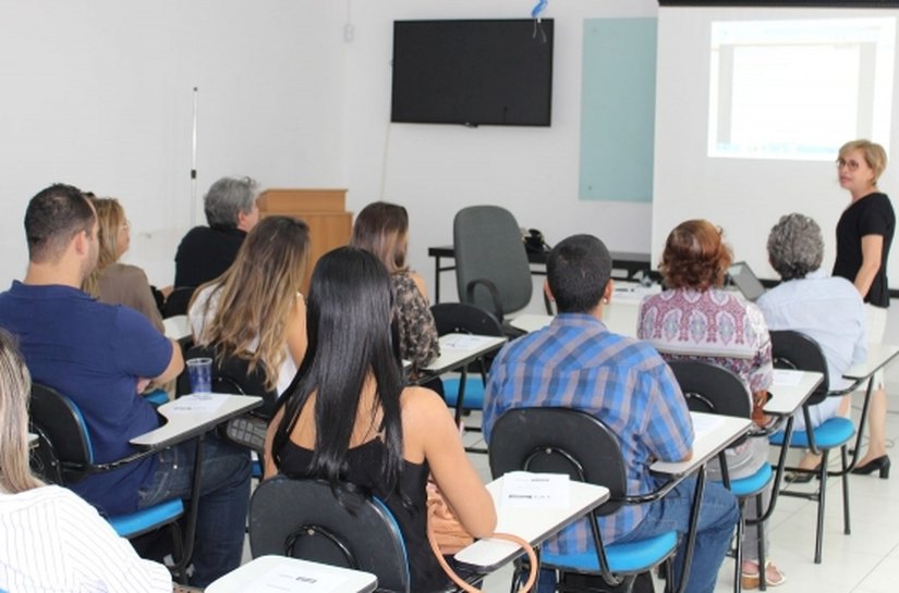 Secretaria apresenta Feira do Emprego e Serviços do Sine para empresários