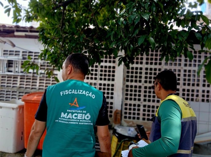 Alurb intensifica fiscalização em estabelecimentos da orla da capital