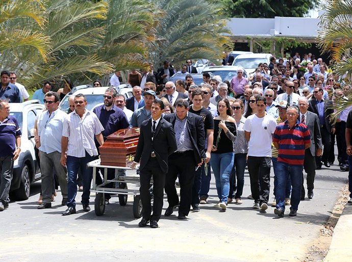 Magistrados e servidores se despedem do desembargador Geraldo Tenório