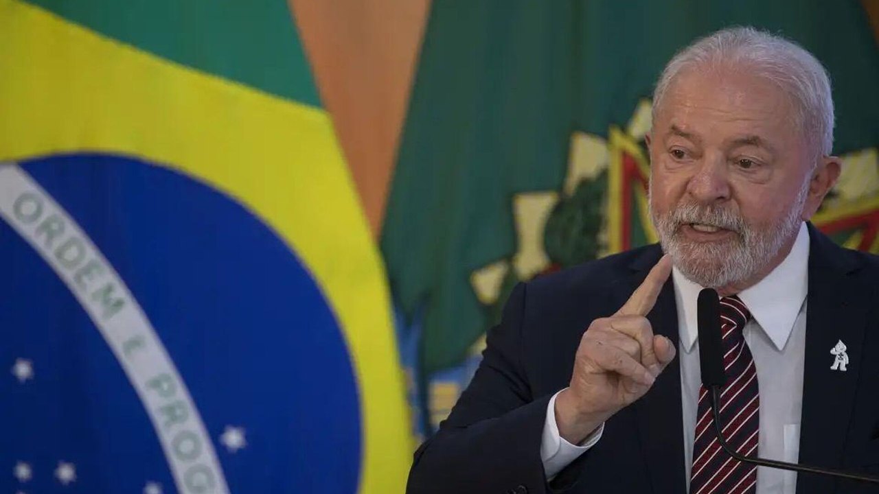 'Quando um não quer, dois não brigam', diz Lula