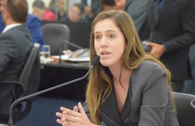 Cibele Moura defende aumento da participação da mulher no processo eleitoral   