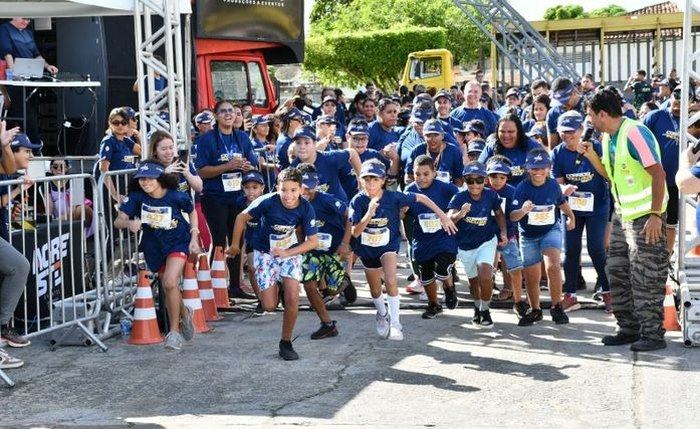 Todos os participantes ganharam uma medalha pela participação e um kit com frutas Todos os participantes ganharam uma medalha pela participação e um kit com frutas