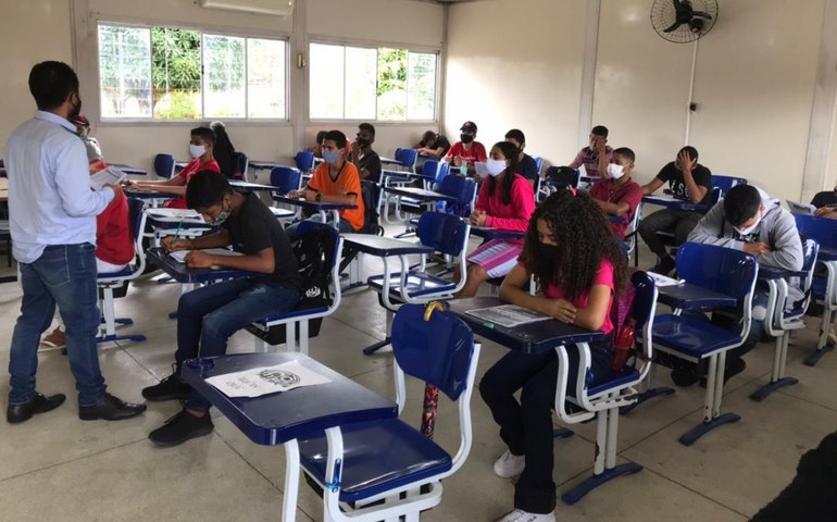 Durante dois dias, alunos dos 5º e 9º anos de Branquinha participaram de Avaliação Diagnóstica