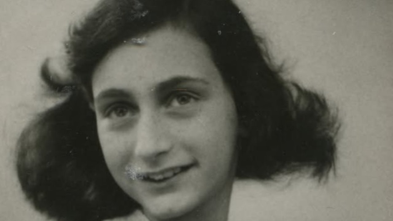 Museu do Holocausto e Federação Israelita se pronunciam após jovem chamar Diário de Anne Frank de 'vitimista'