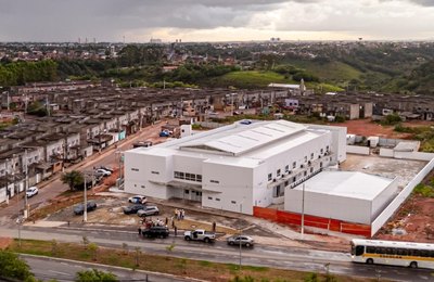 JHC visita obras da creche Gigantinhos Morada do Planalto, no Benedito Bentes