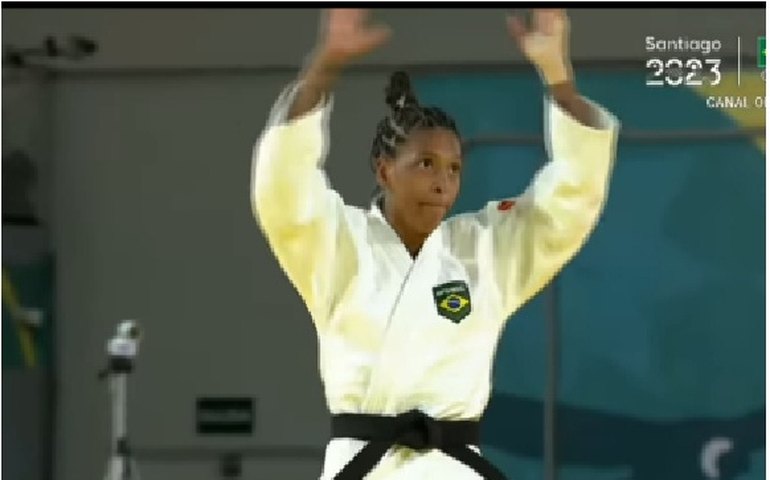 Judô brasileiro estreia no Pan de Santiago com quatro medalhas de ouro e duas de bronze